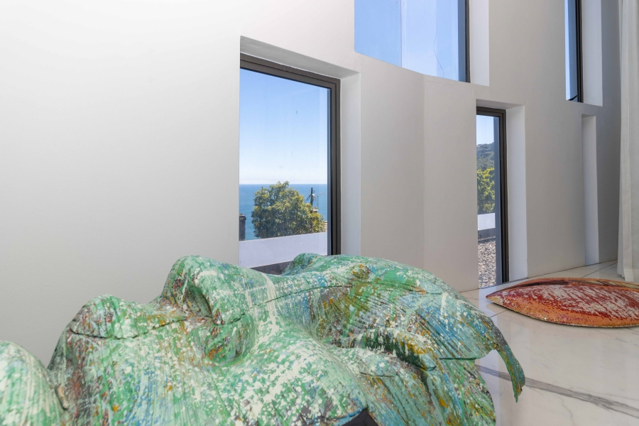 5 Bedroom Property for Sale in Clifton Western Cape